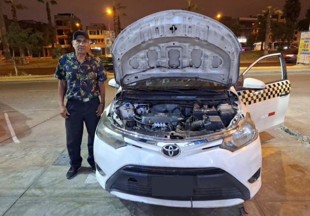 TOYOTA - ETIOS SEDÁN